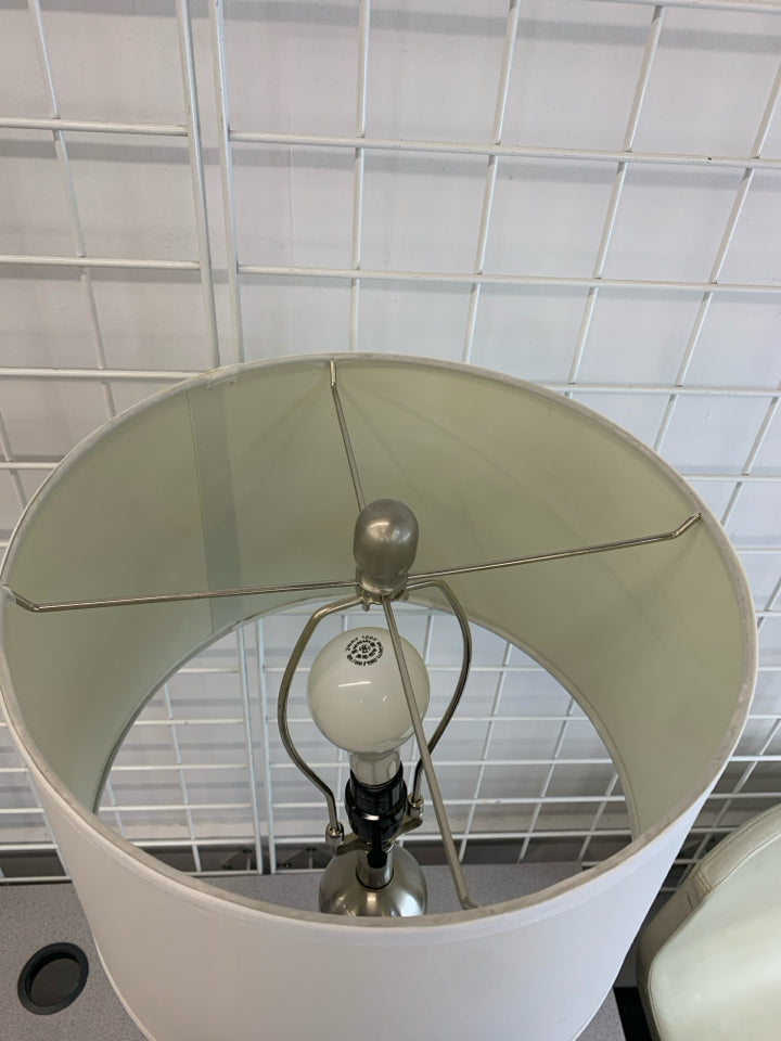 SILVER BUBBLE LAMP W/WHITE BARREL SHADE.