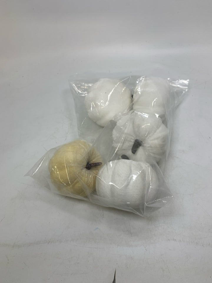 5 FELT WHITE  PUMPKINS IN BAG.