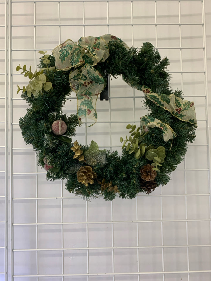 WREATH W HOLLY AND BERRIES BOW.