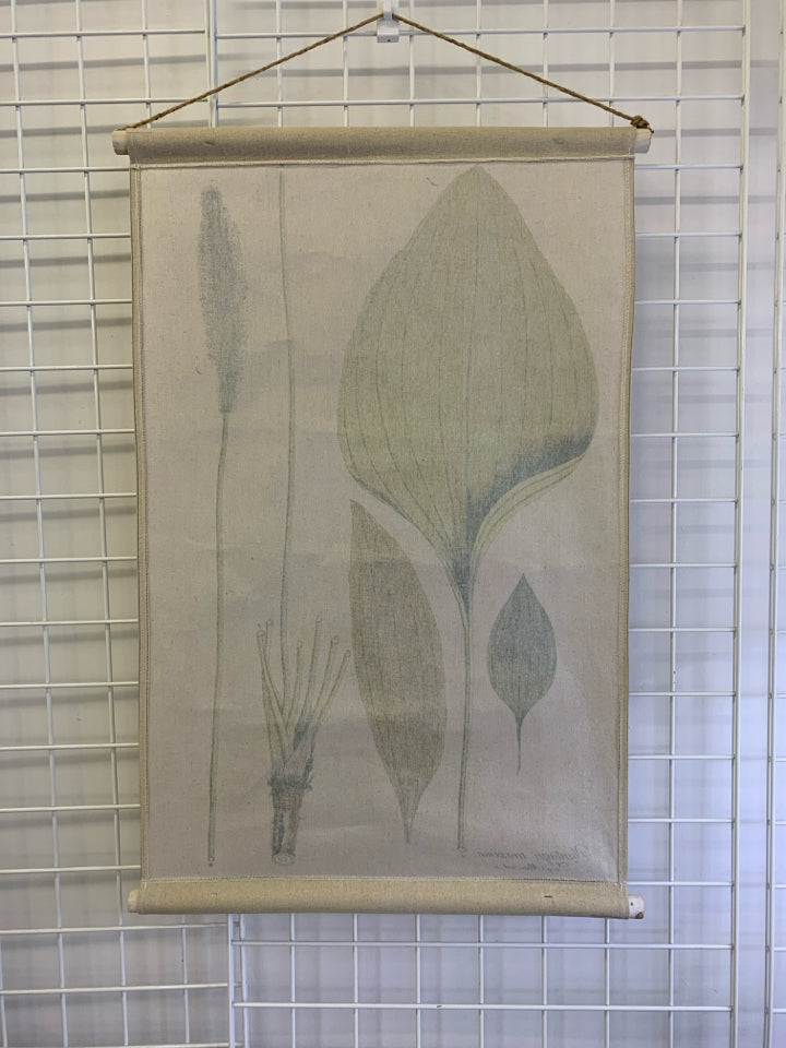 BROWN LEAF PATTERN TAPESTRY.