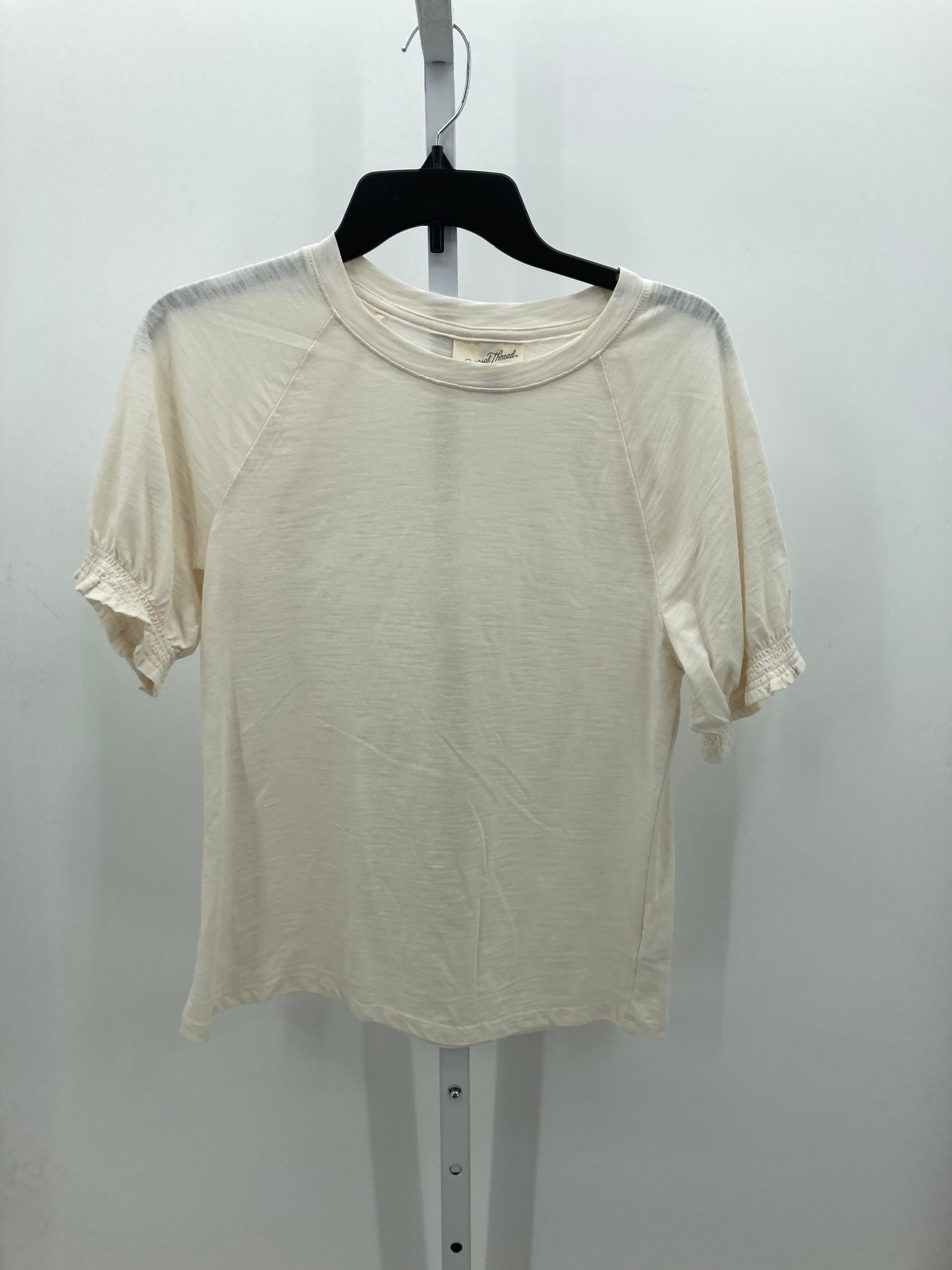 Universal Thread Size Medium Misses Short Sleeve Shirt
