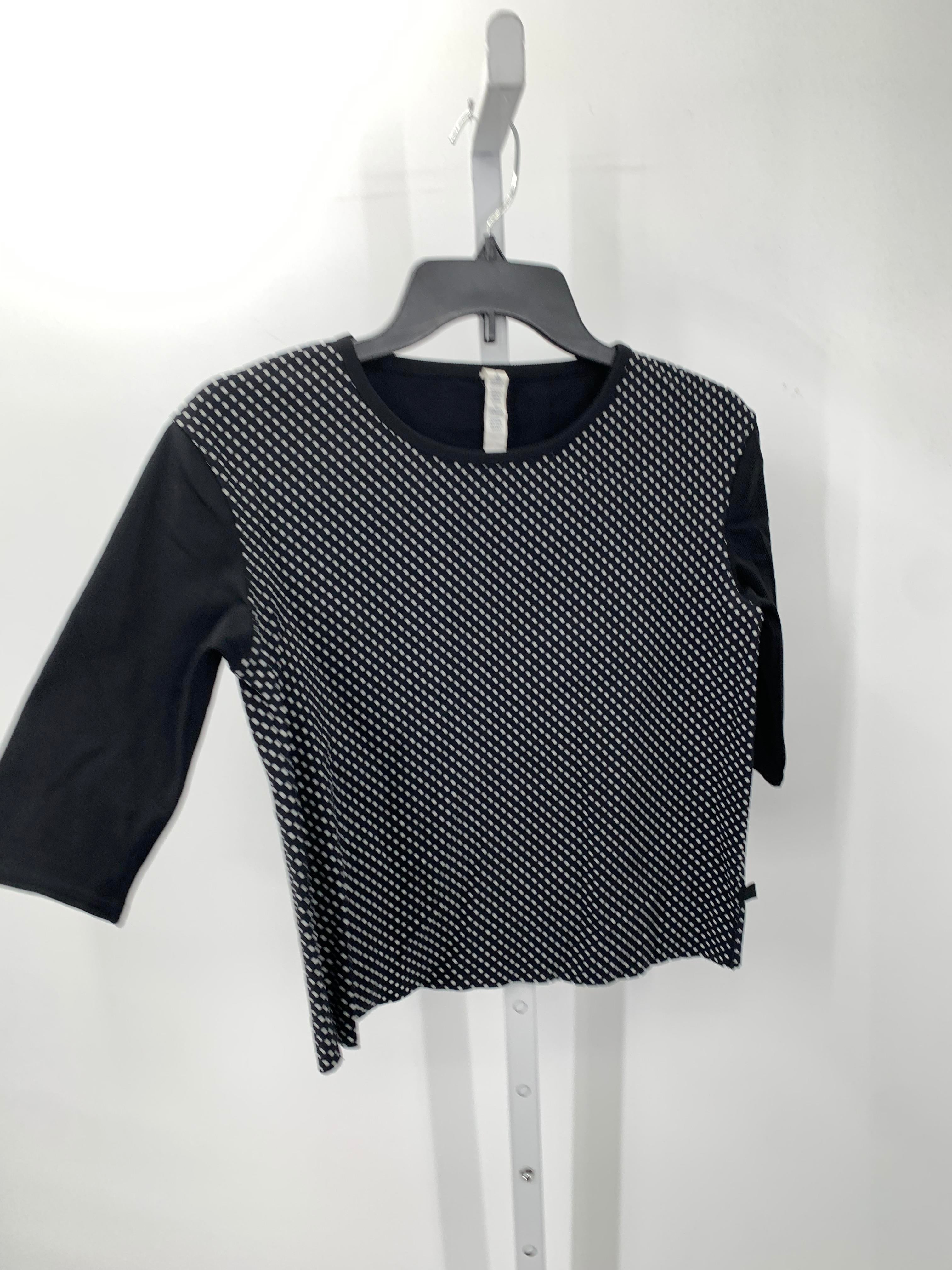 Lululemon Size 4 Misses 3/4 Sleeve Shirt