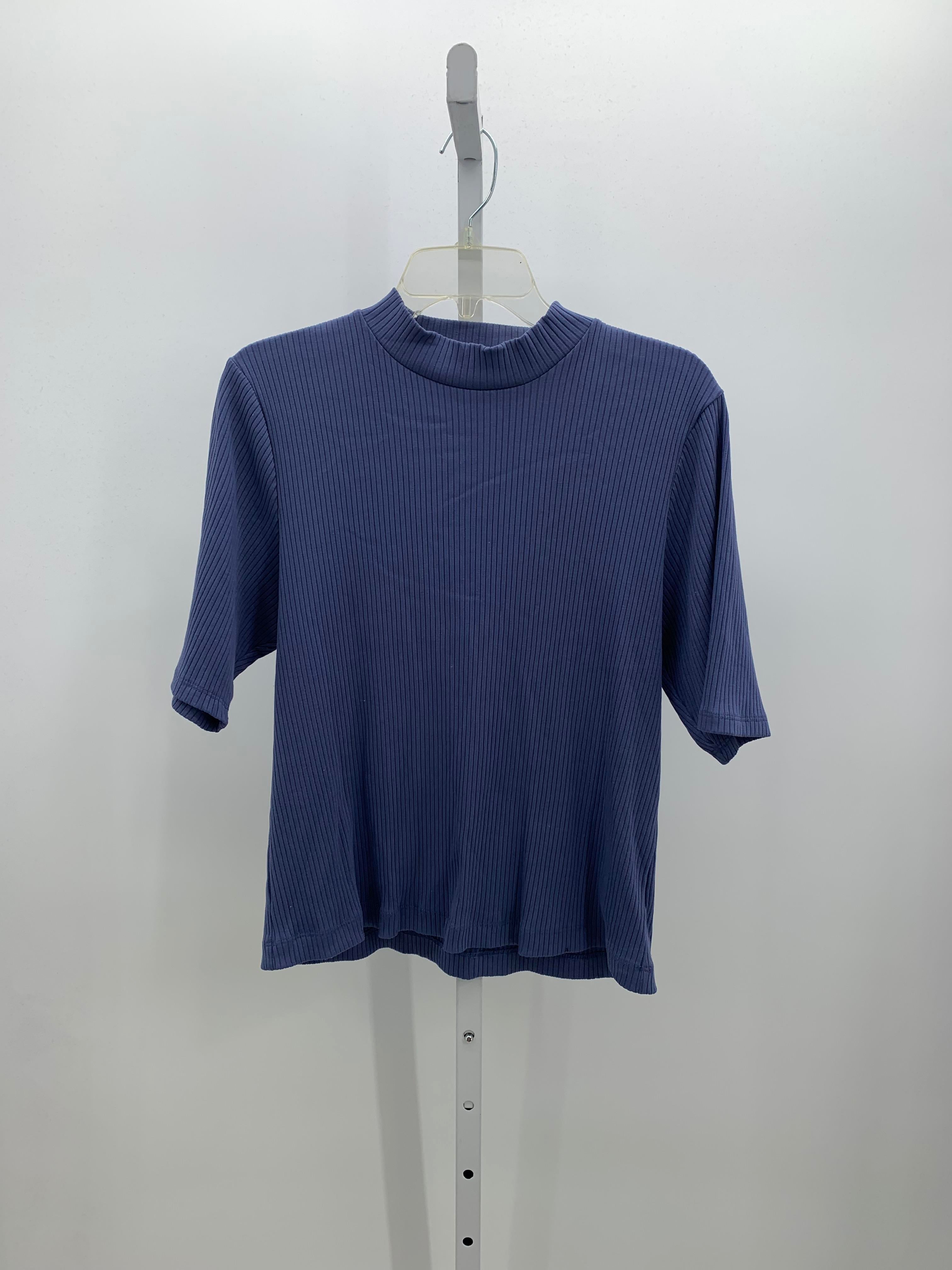 Old Navy Size Extra Large Misses Short Sleeve Shirt
