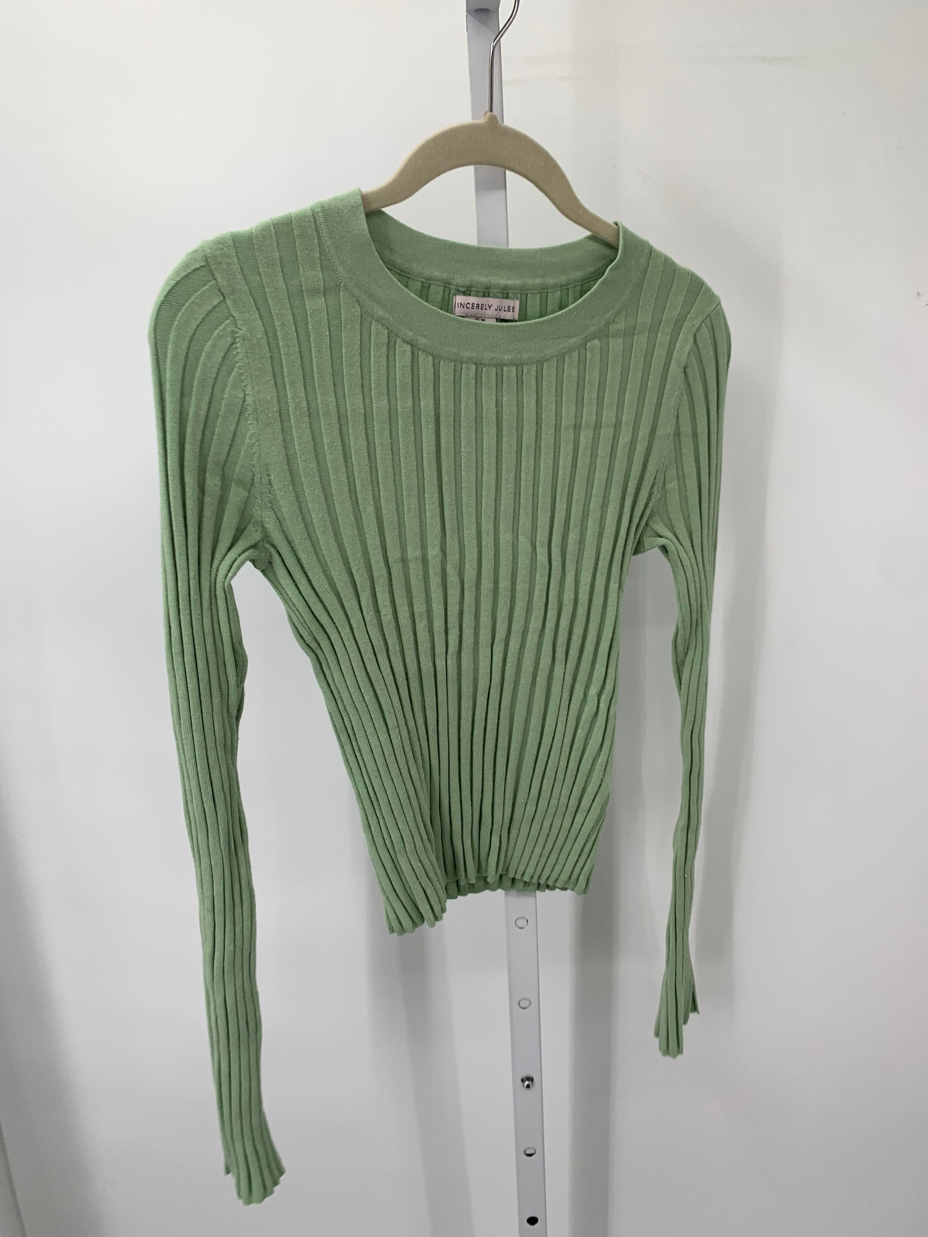Size Medium Juniors Long Sleeve Sweater