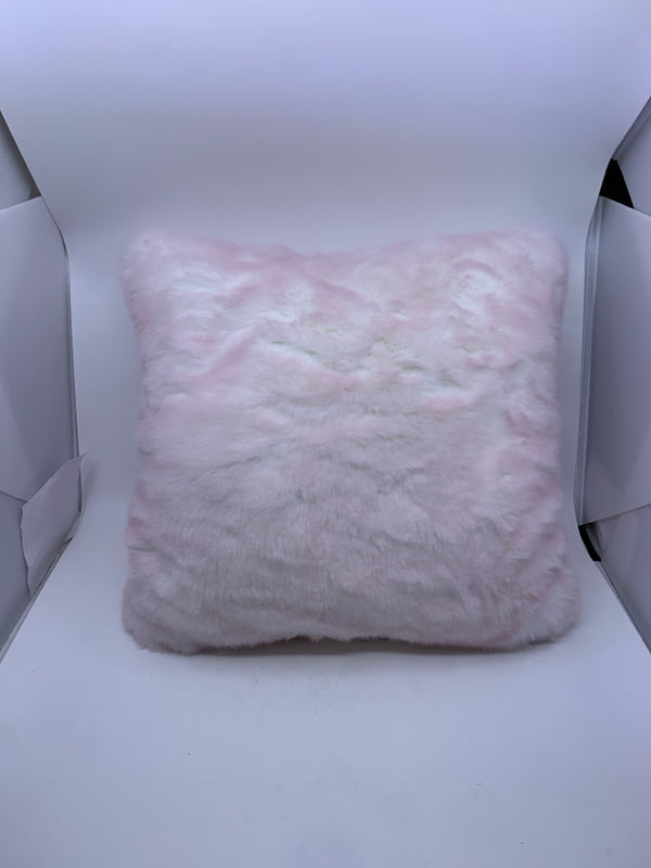 WHITE AND PINK FAUX FUR PILLOW.