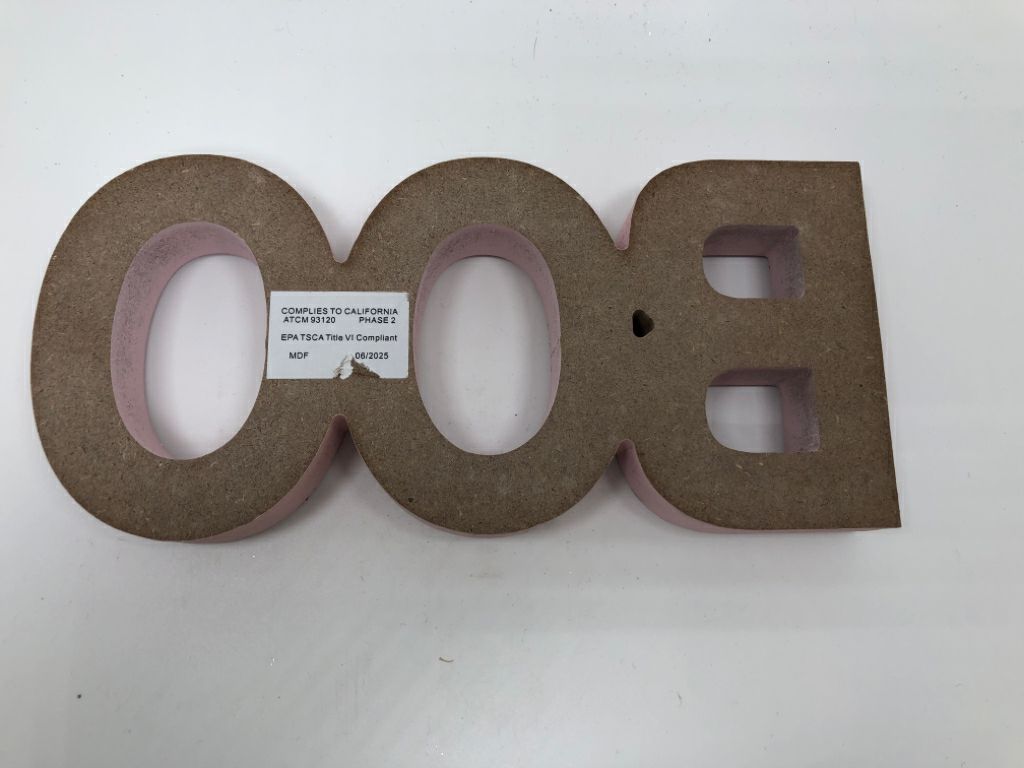 "BOO" PINK DISTRESSED BLOCK SIGN.