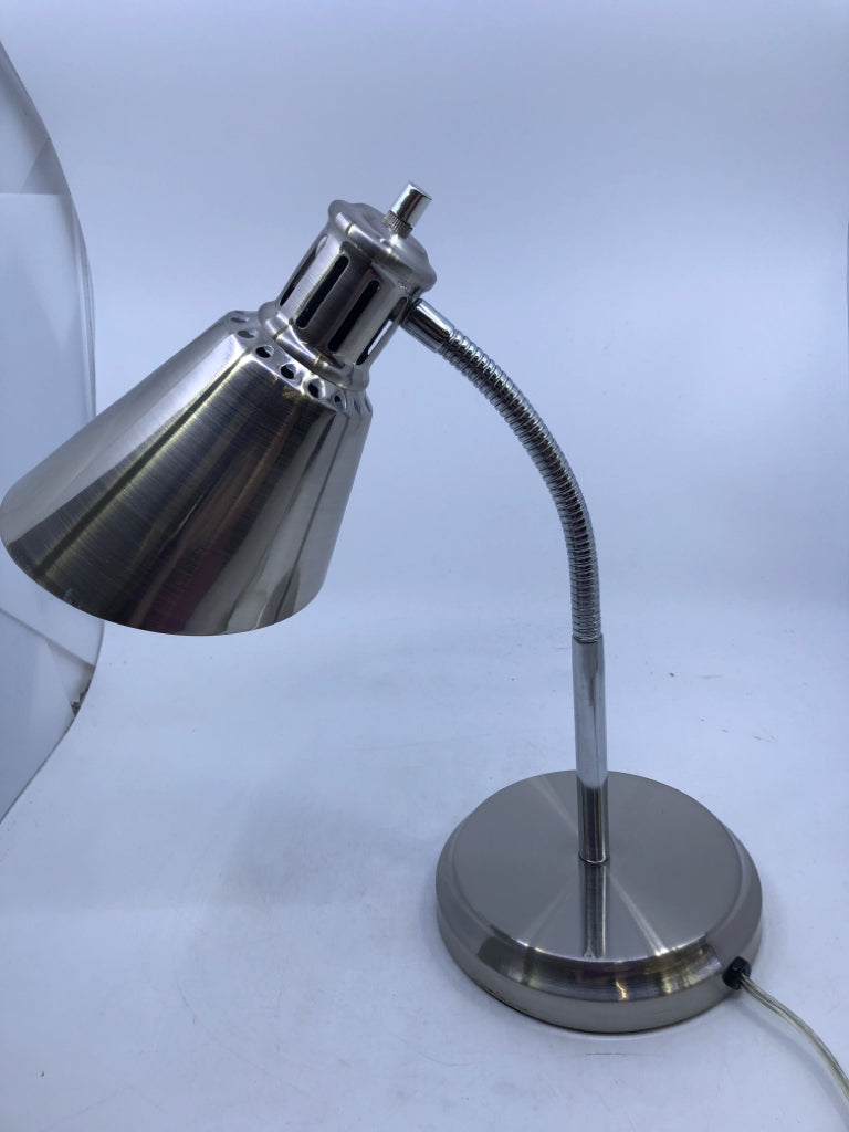 SILVER ADJUSTABLE DESK LAMP.