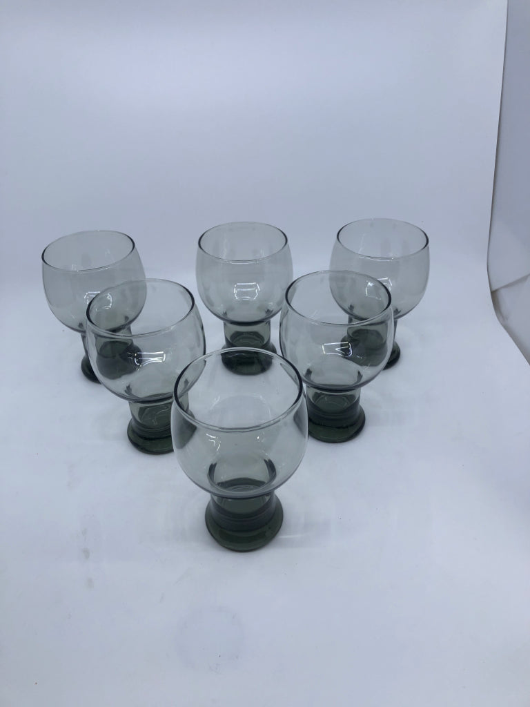 6 BLACK FOOTED GOBLETS.