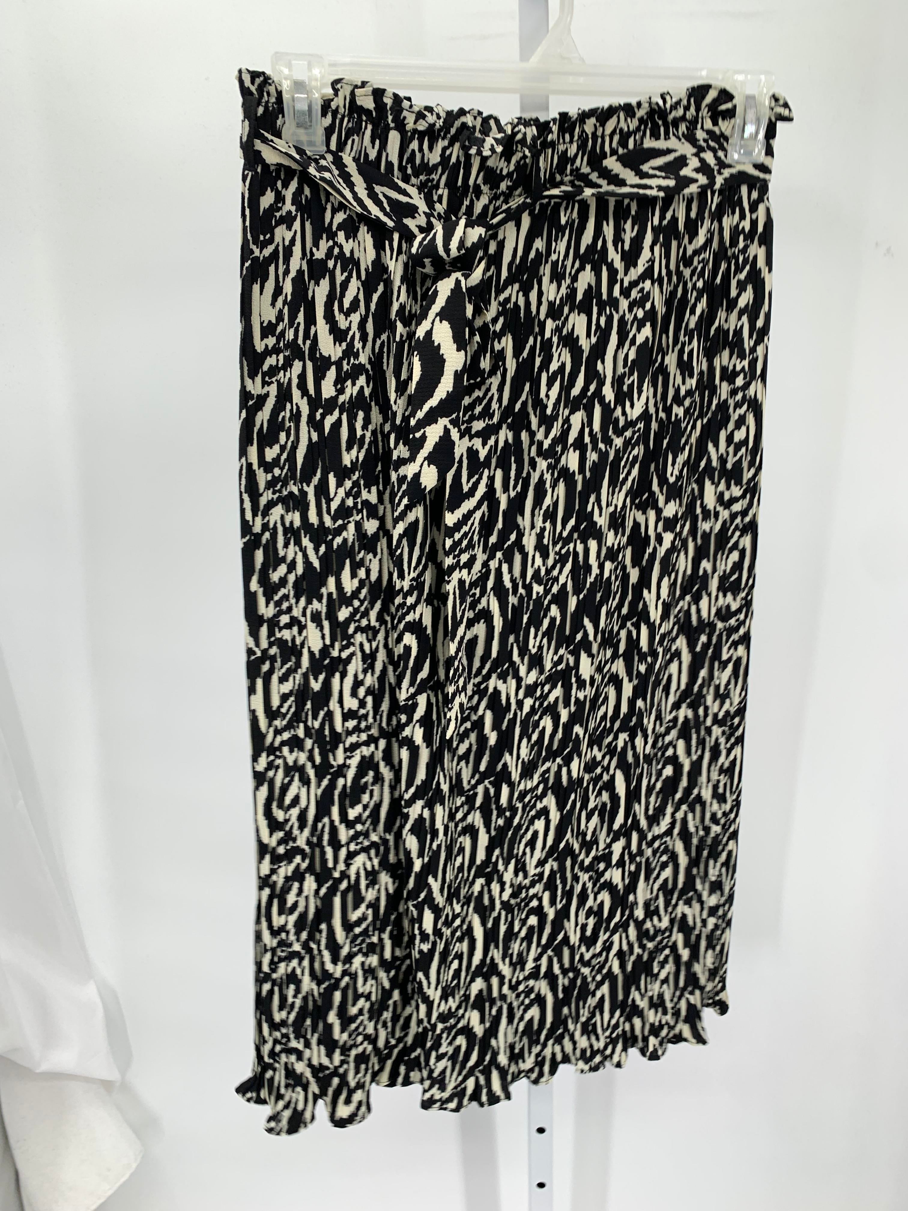 Size Large Juniors Cropped