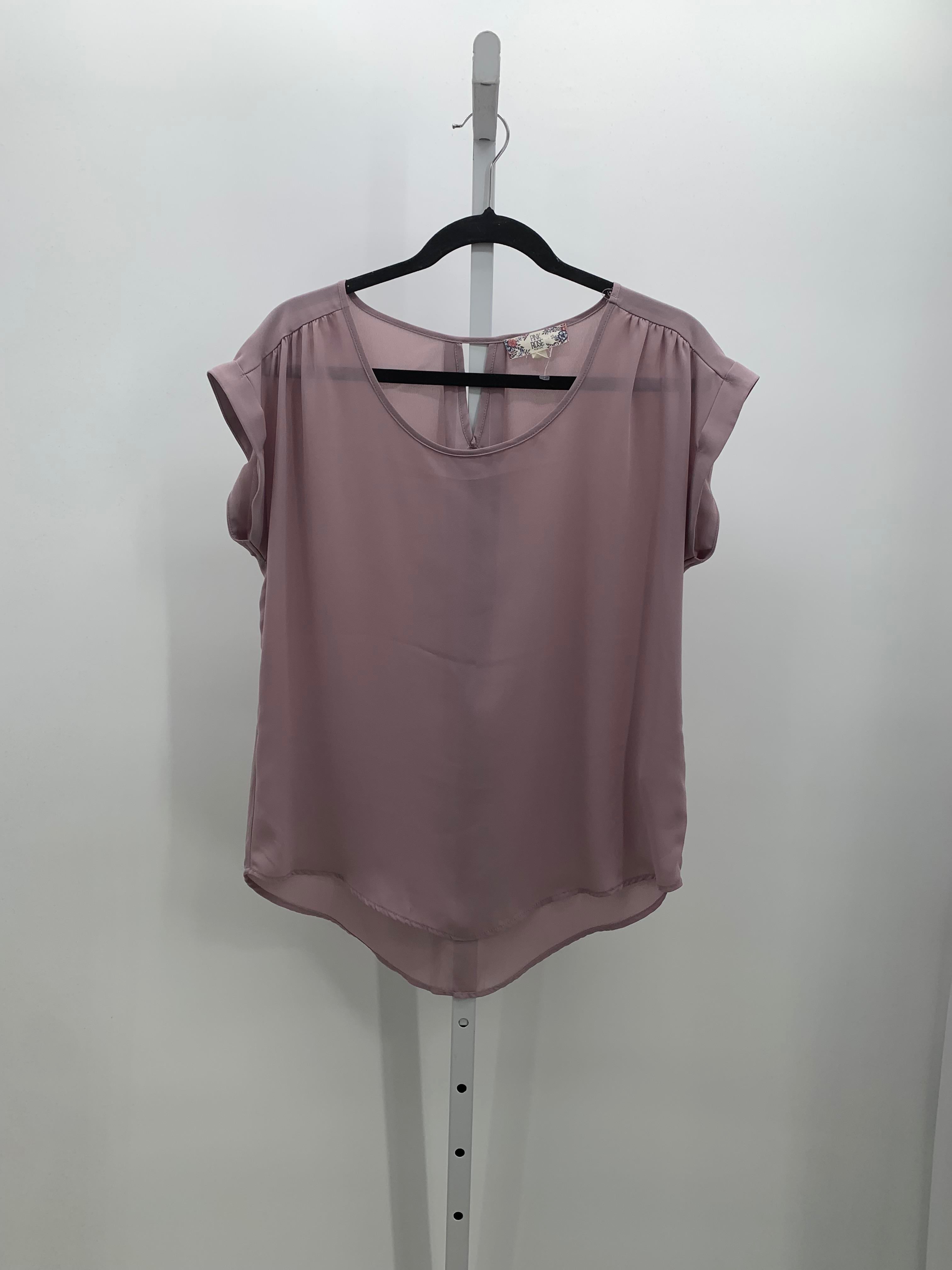 Pink Rose Size Large Juniors Short Sleeve Shirt