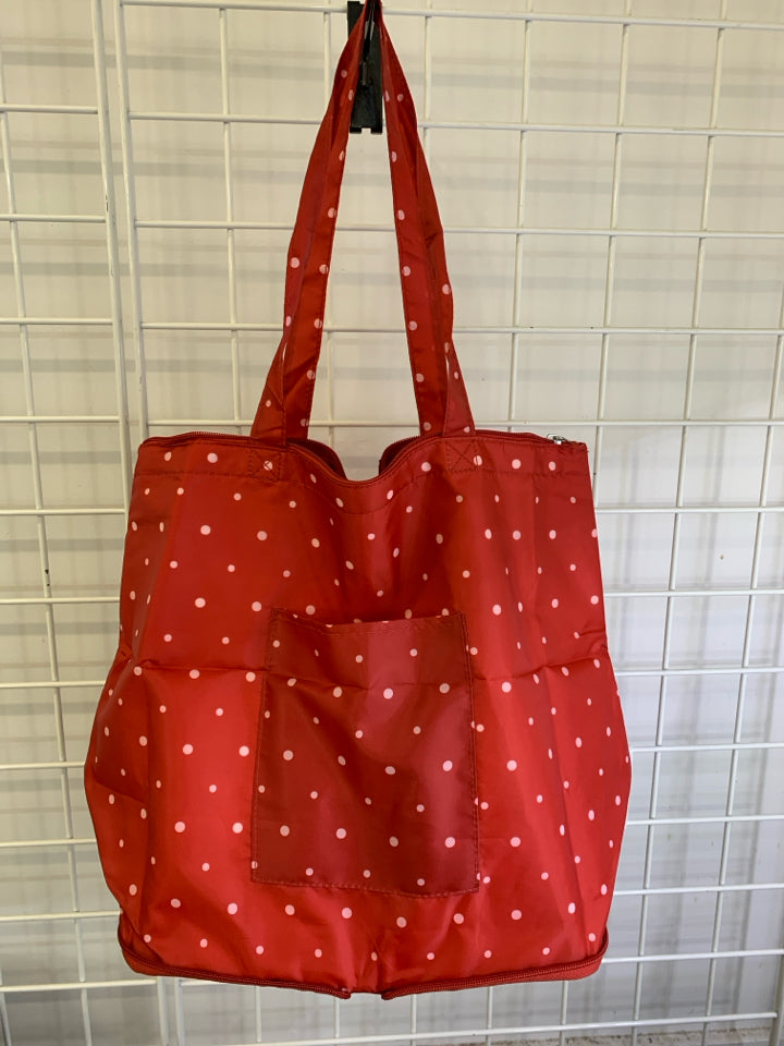 RED TEMPTATIONS FOLDING INSULATED FOOD STORAGE BAG.