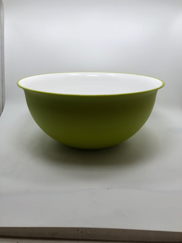 LIME GREEN PLASTIC MIXING BOWL - MADE IN ITALY.