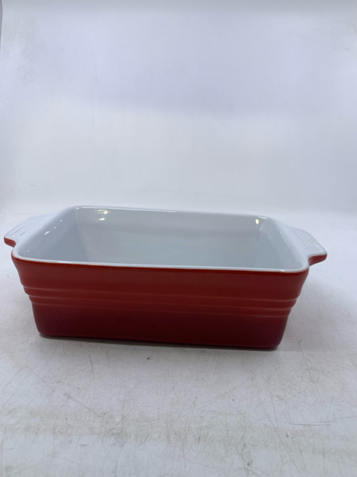 RED OMBRE LARGE LOAF PAN.