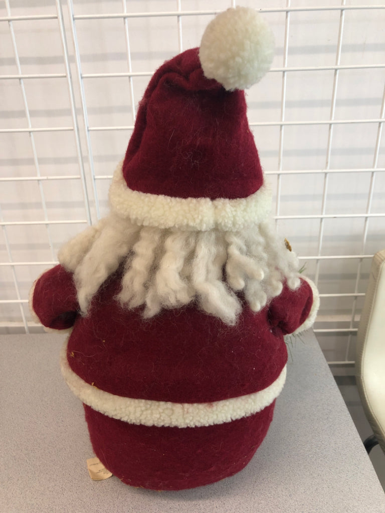 PLUSH SANTA W/PINE BRANCH DECOR.
