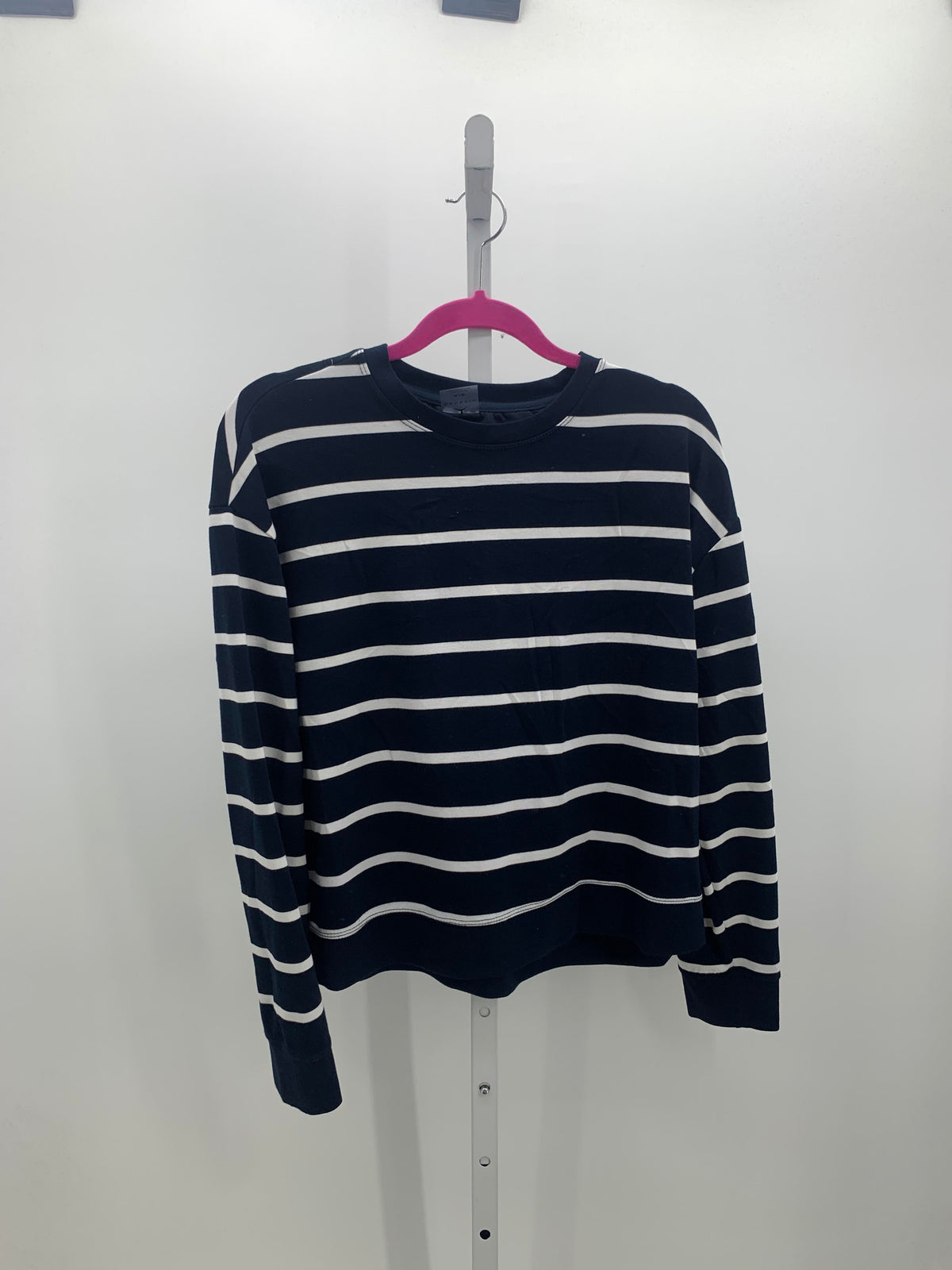 Danskin Now Size Medium Misses Long Sleeve Shirt