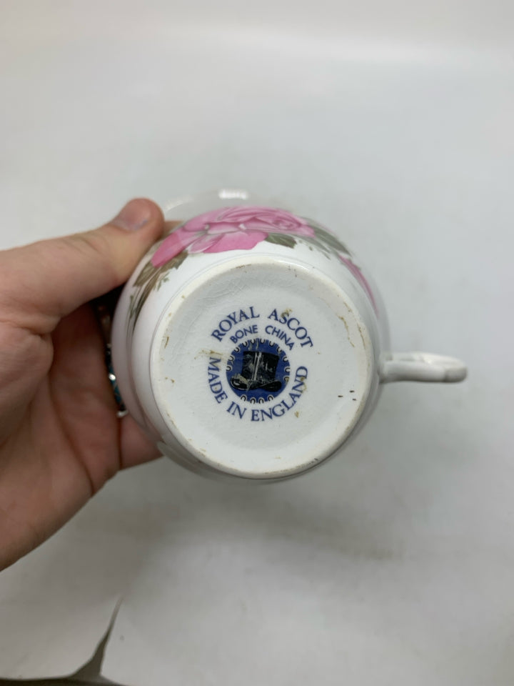 PINK ROSES TEACUP.