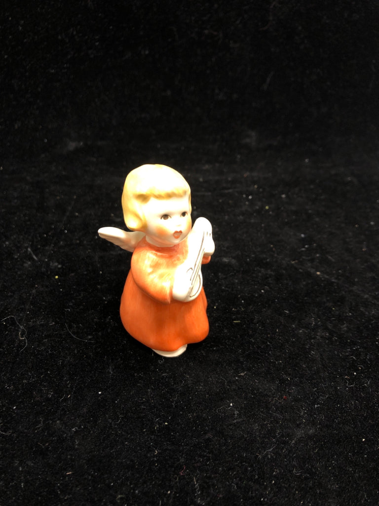 VTG GOEBEL ANGEL WITH LUTE.