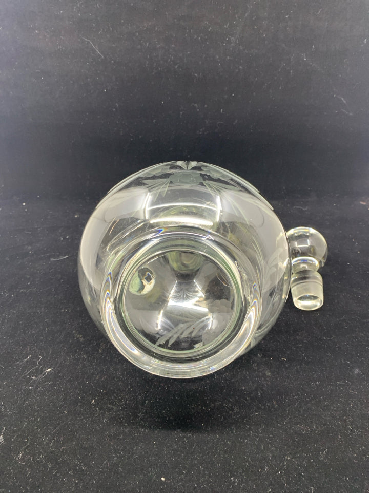 ROUND BODY ETCH GLASS DECANTER.