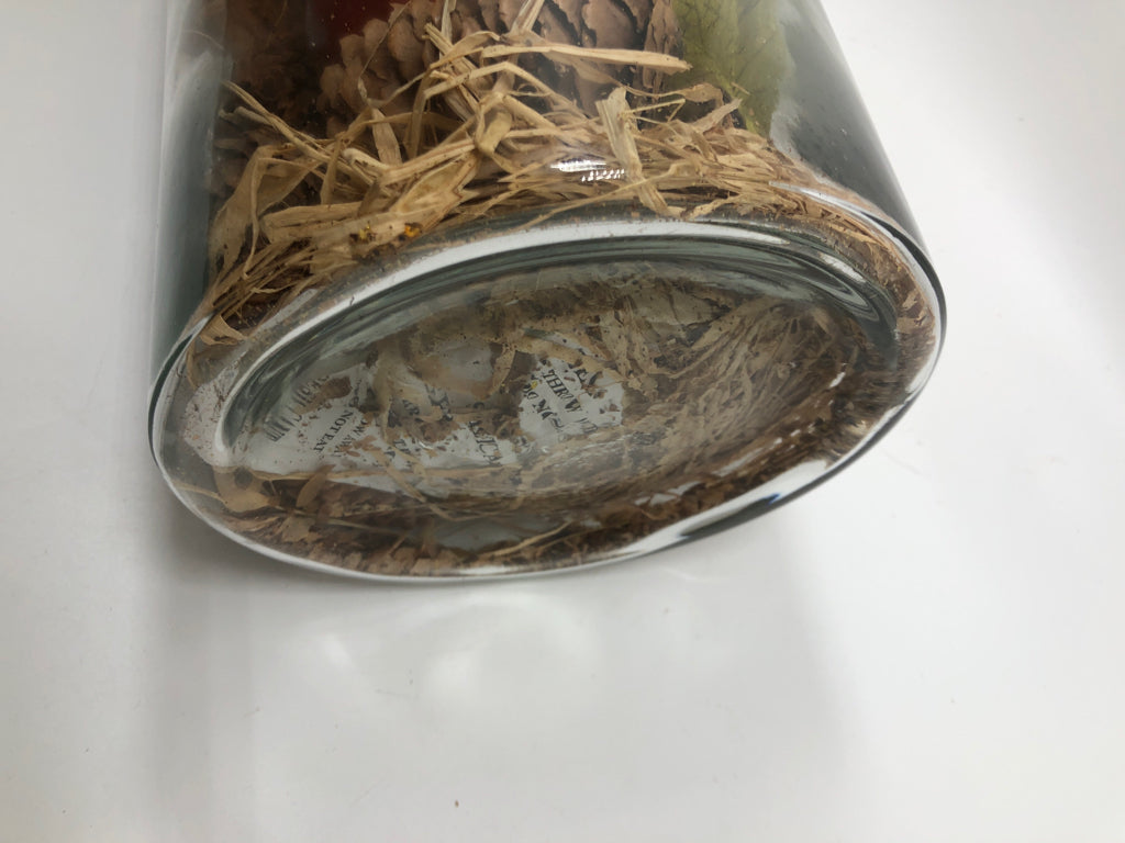 FALL BOTANICALS IN DECORATIVE JAR.