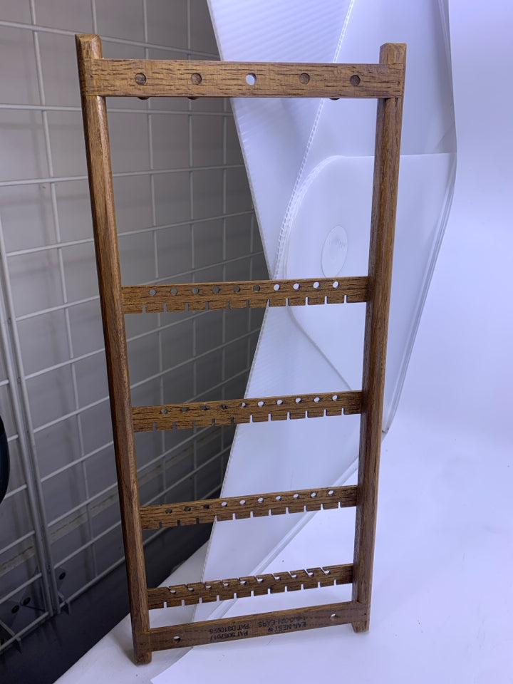 WOOD HANGING JEWELRY HOLDER W/ 4 HOOKS.