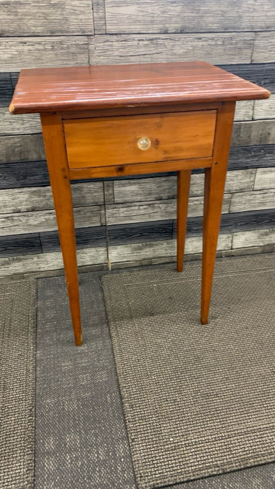 CHERRY 1 DRAWER WOOD SIDE TABLE W/GLASS BALL HANDLE.