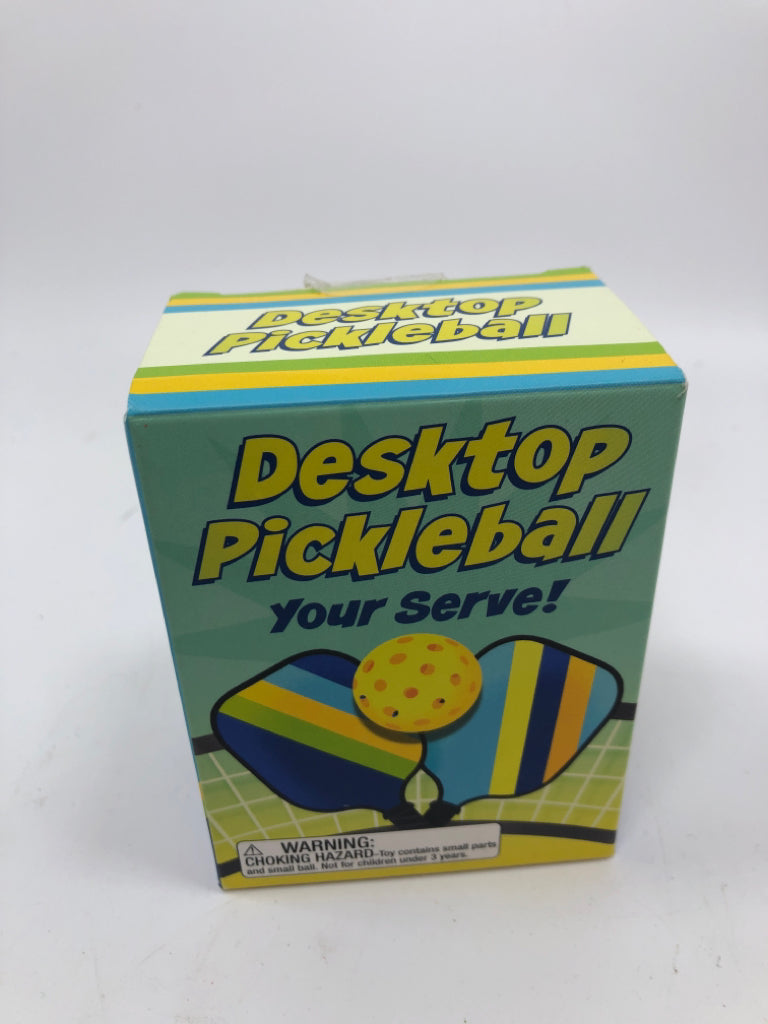 NIB DESKTOP PICKLEBALL GAME