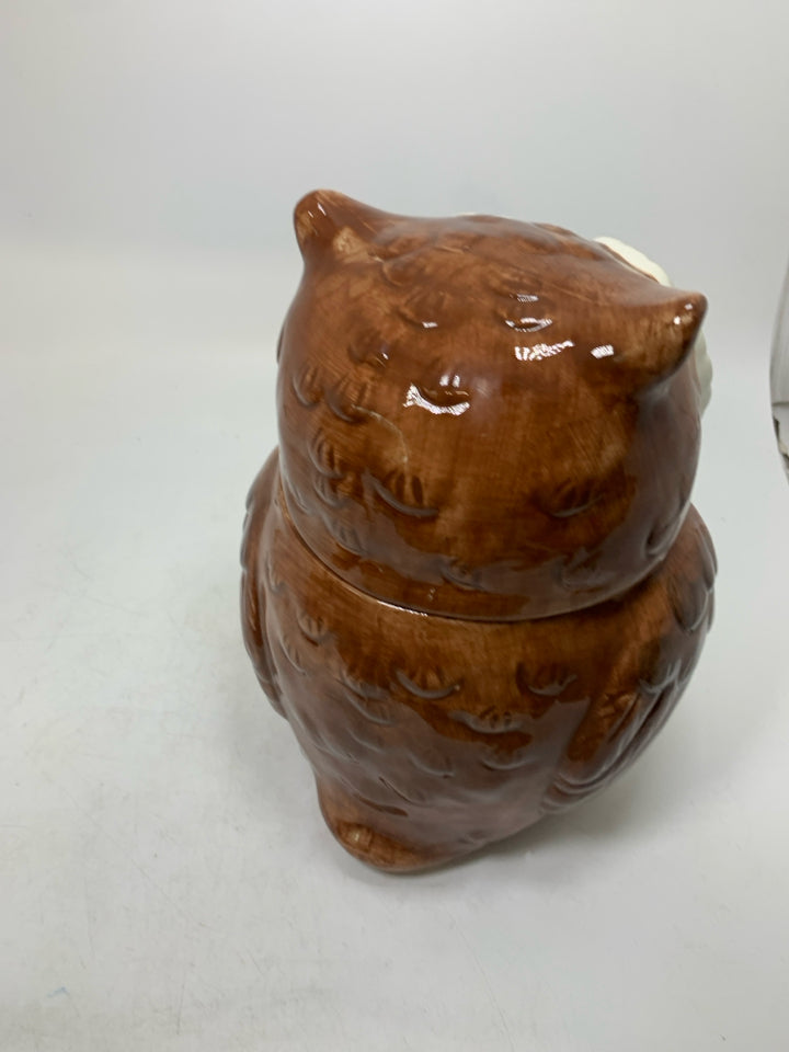 CERAMIC OWL COOKIE JAR.