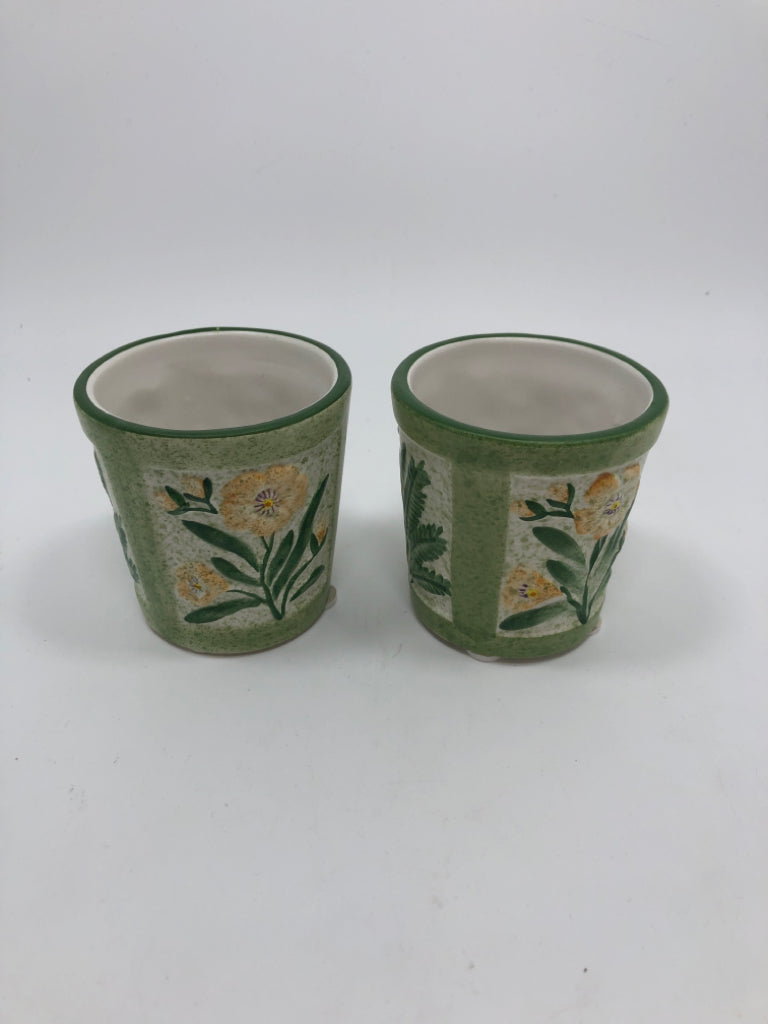 2 GREEN FLORAL YANKEE CANDLE TEALIGHT HOLDERS.