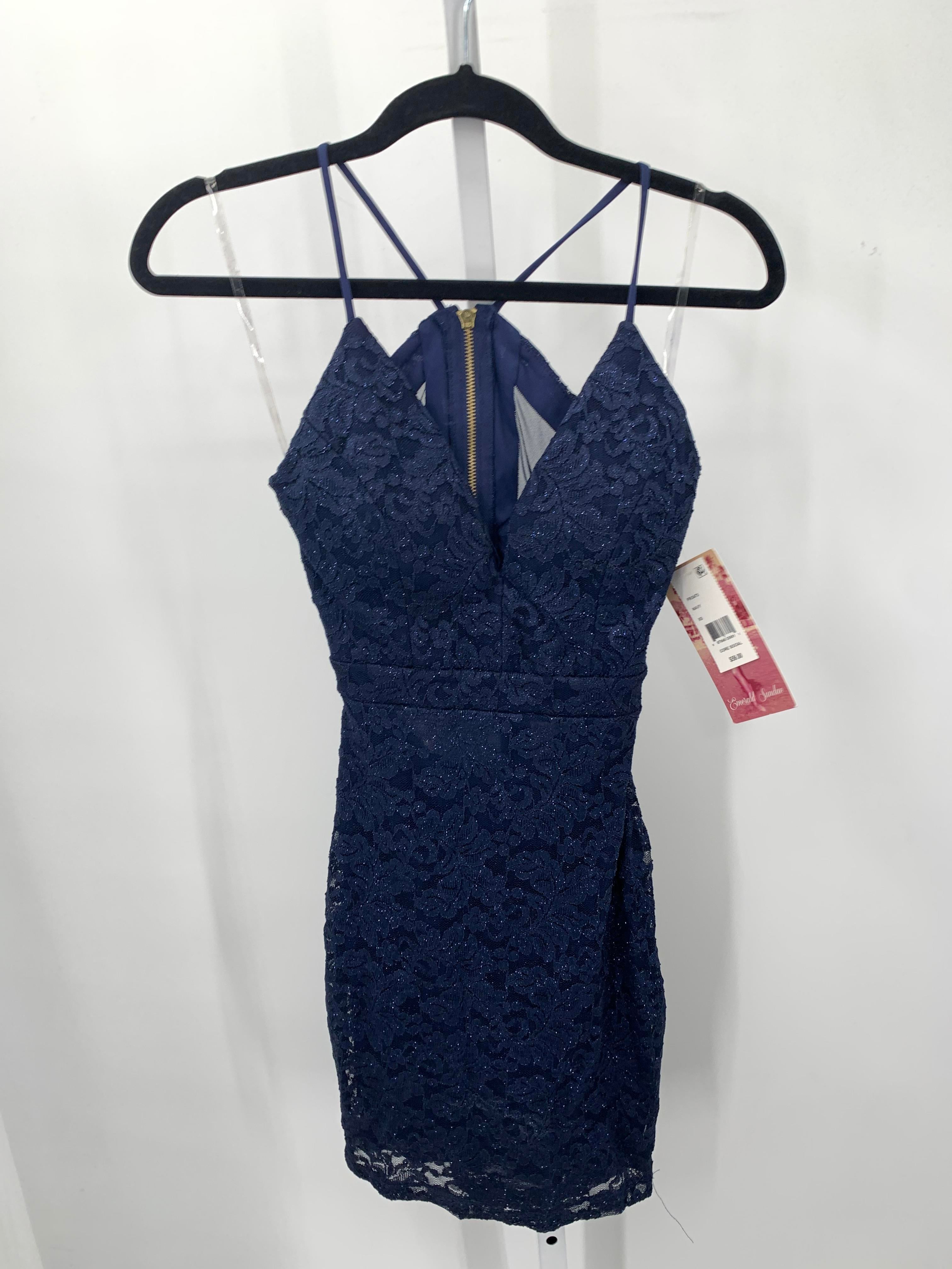 Size X Small Juniors Sleeveless Dress