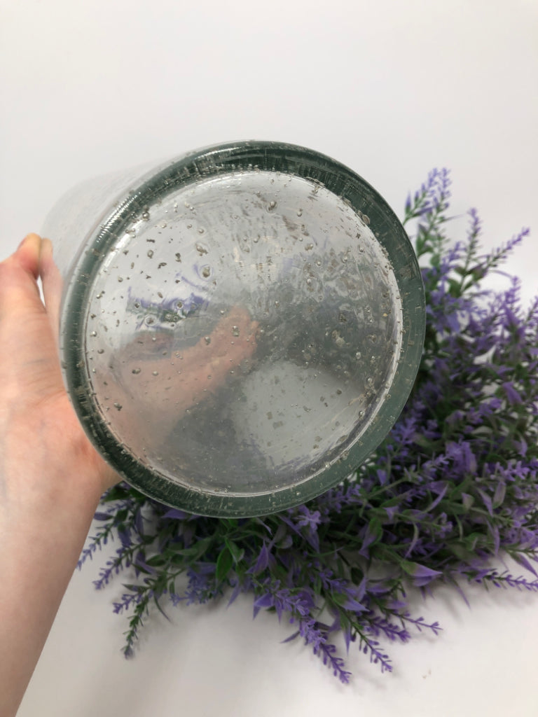 BUBBLE GLASS CANDLE HOLDER W/FAUX LAVENDAR.