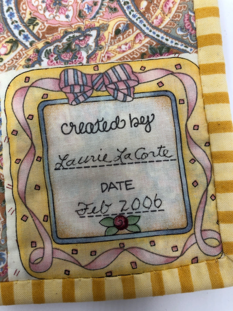 HANDMADE FLORAL QUILT TABLE RUNNER.