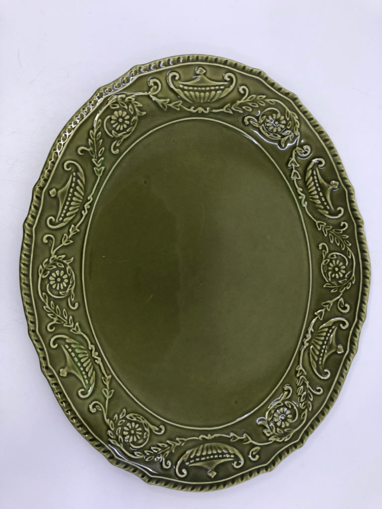 VTG OVAL SERVING PLATTER POTTERY GREEN REGENCY IRONSTONE.