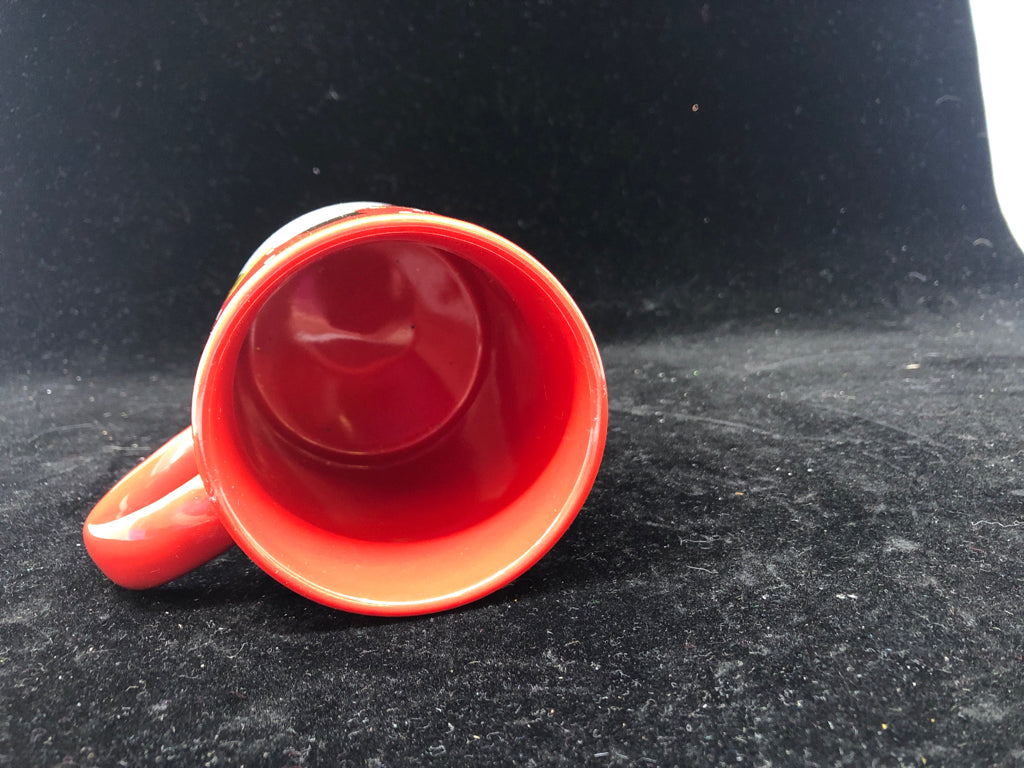 RED W/ SNOWMAN COFFEE MUG.