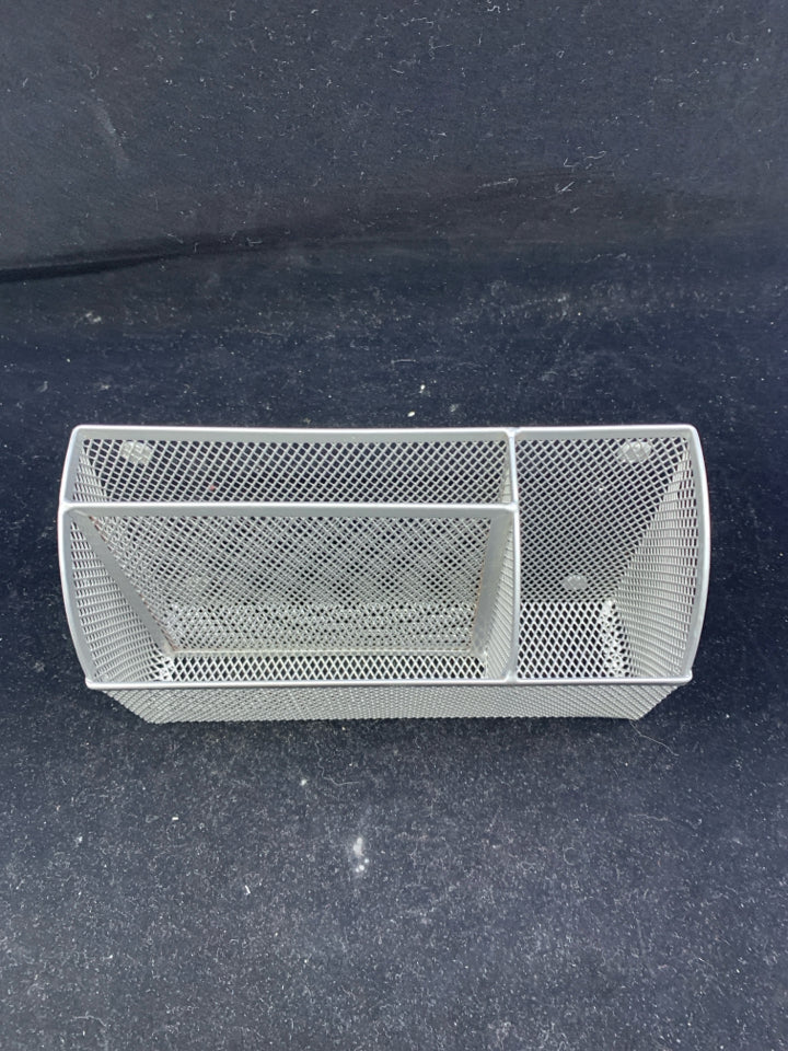 3 DIVIDED GREY MESH MAGNETIC ORGANIZER.