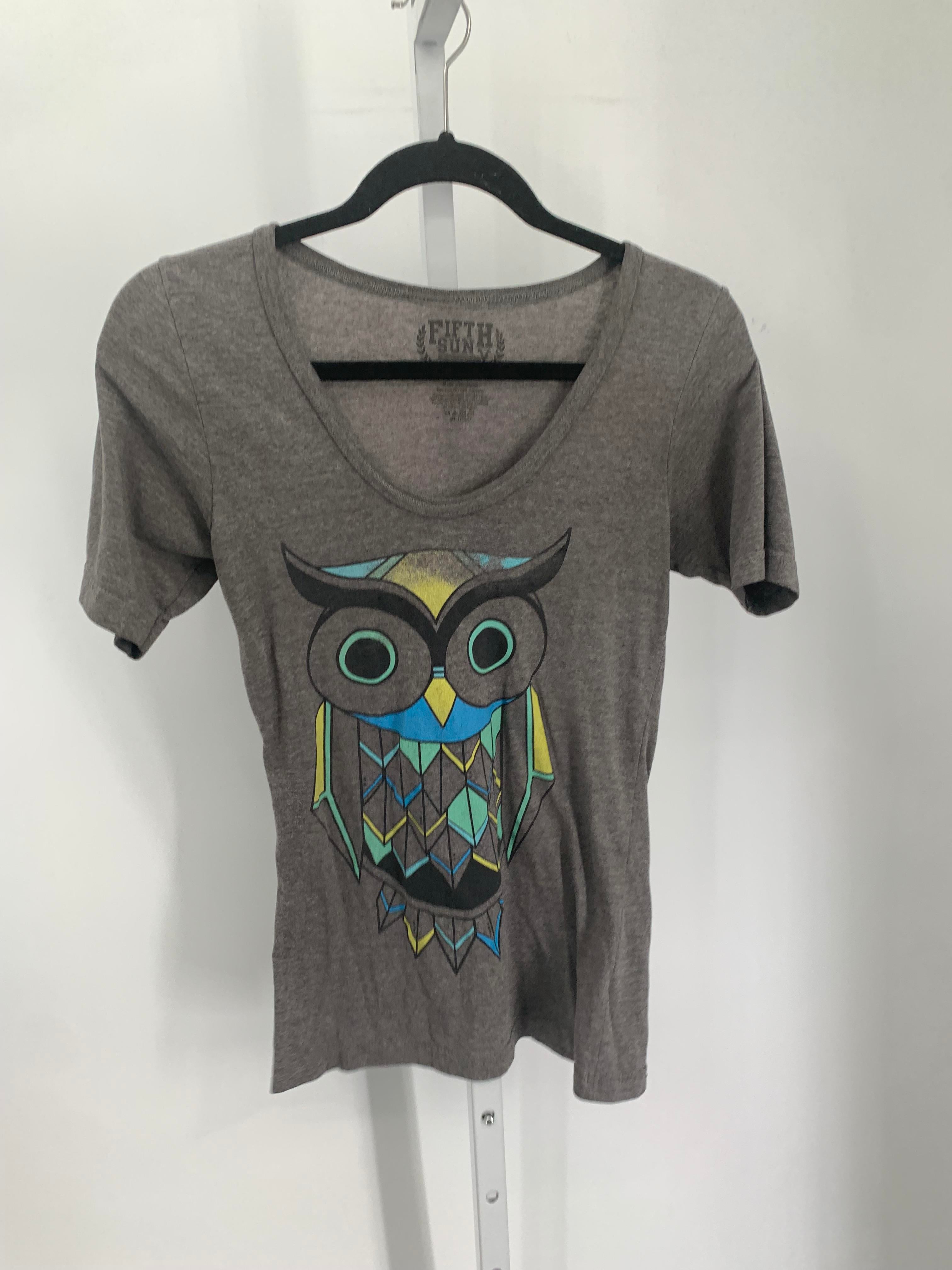 Fifth Sun Size Medium Misses Short Sleeve Shirt