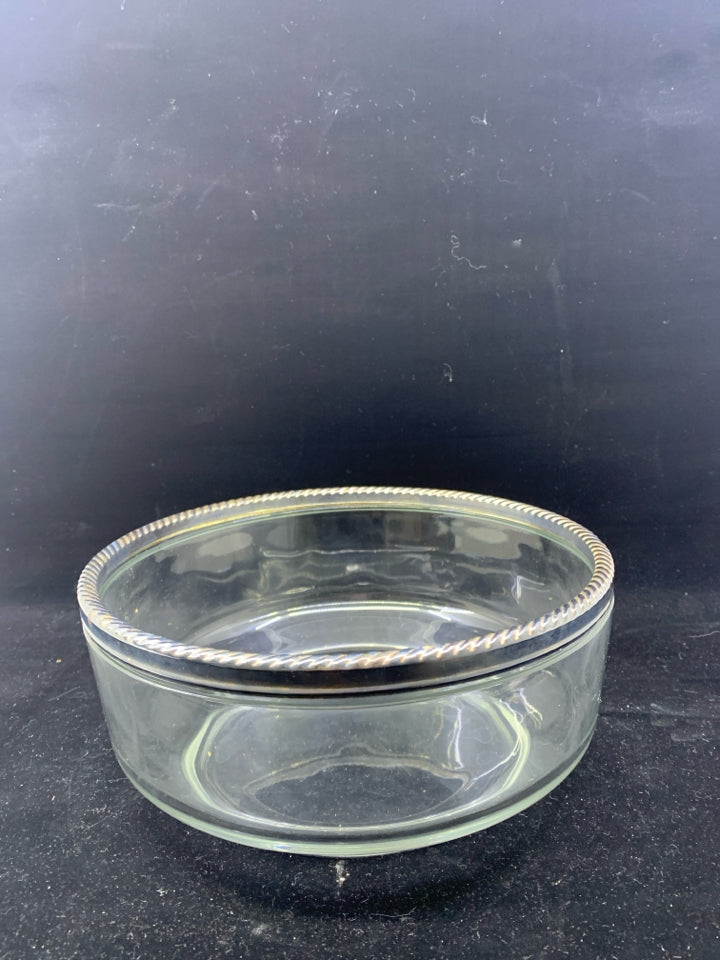 GLASS BOWL W/METAL BRAIDED.