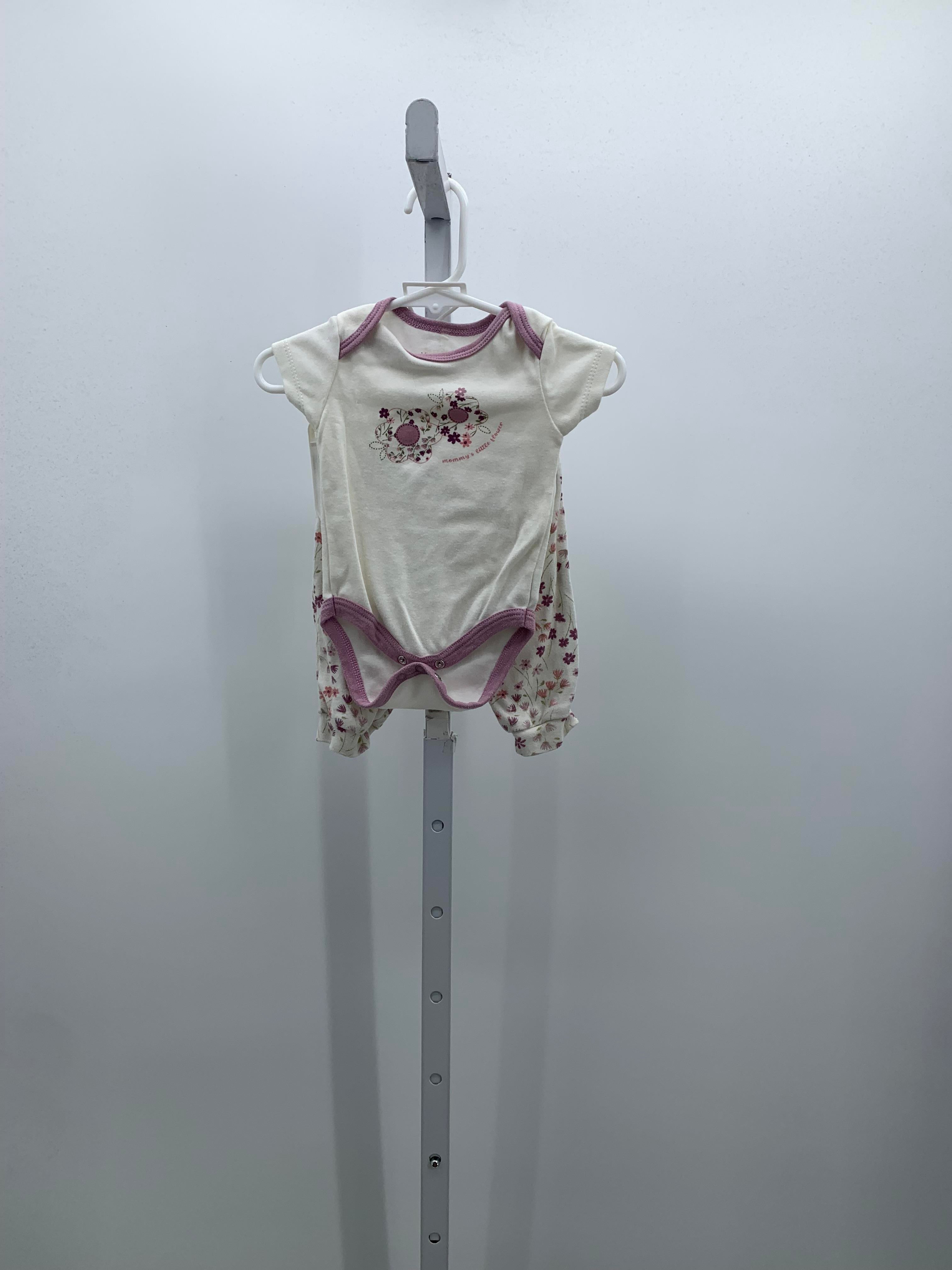 kyle & deena Size 0-3 months Girls 2 Pieces