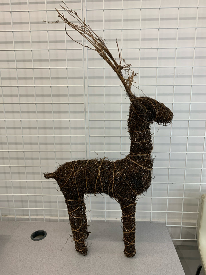 REINDEER TWIG STATUE.