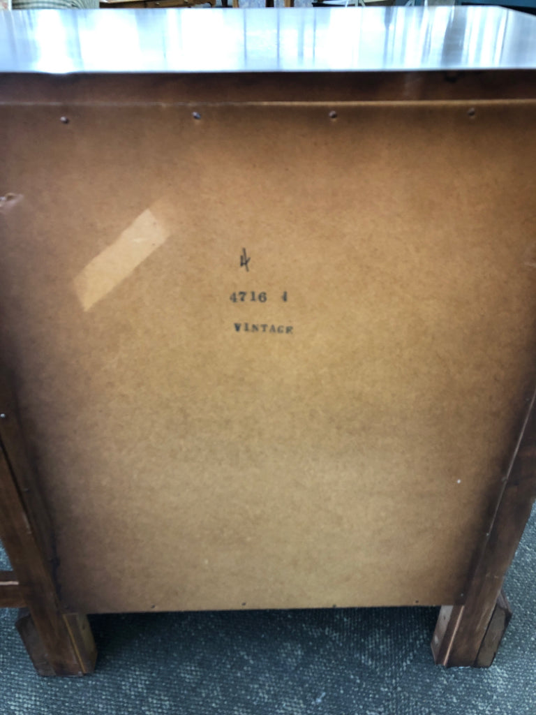 2PC MAHOGANY DESK W/3 DRAWERS ON SIDE & CHAIR.