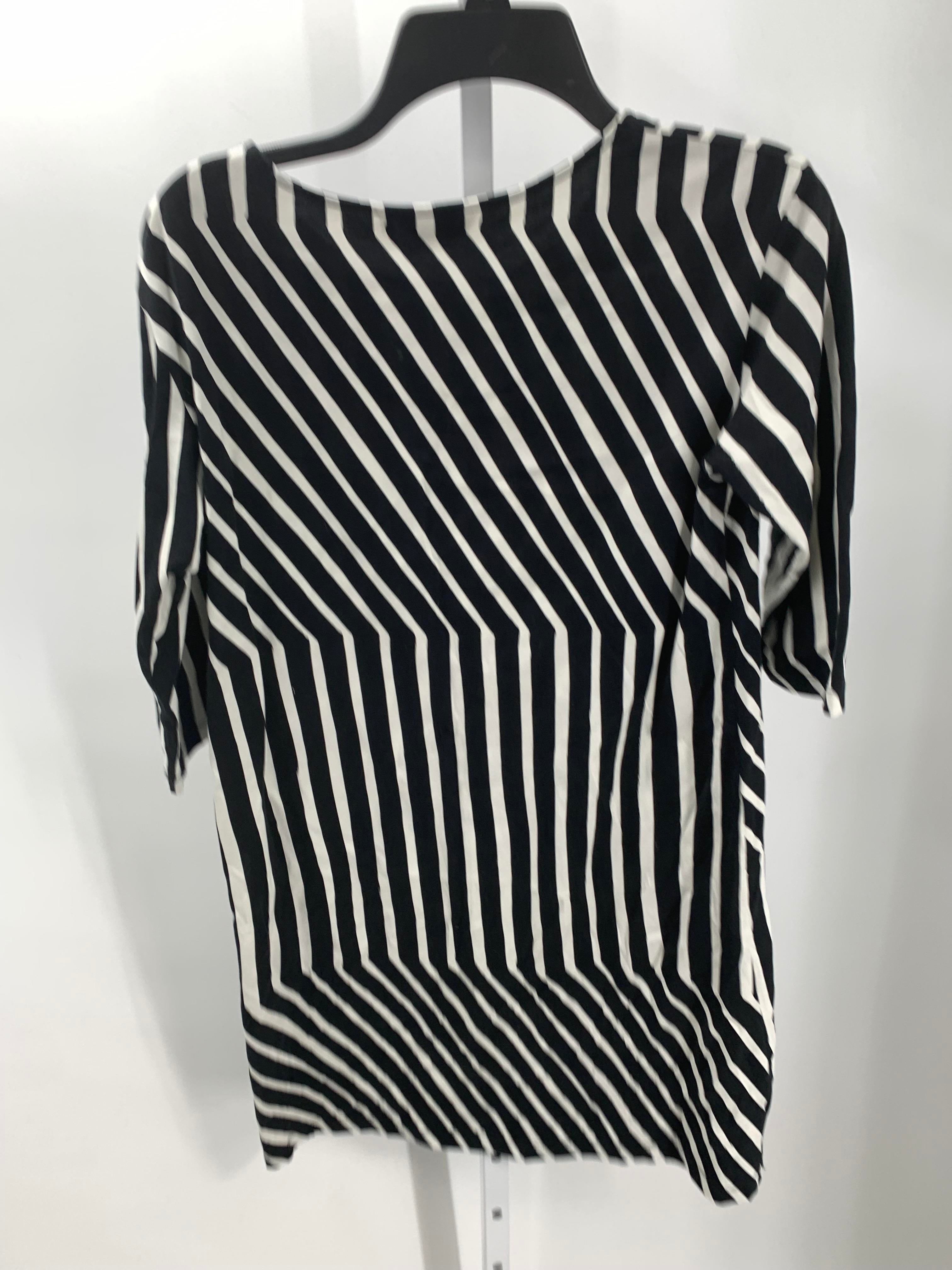 Size Small Misses 3/4 Sleeve Dress