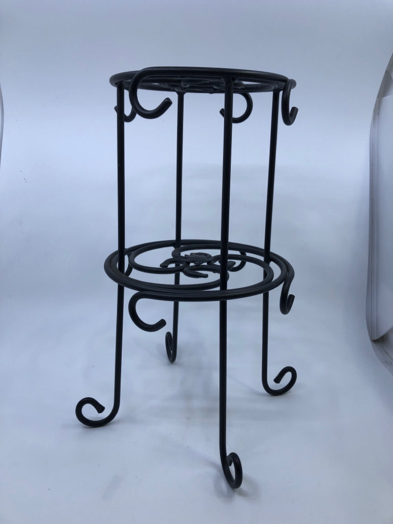 2 TIER WROUGHT IRON SHELF.