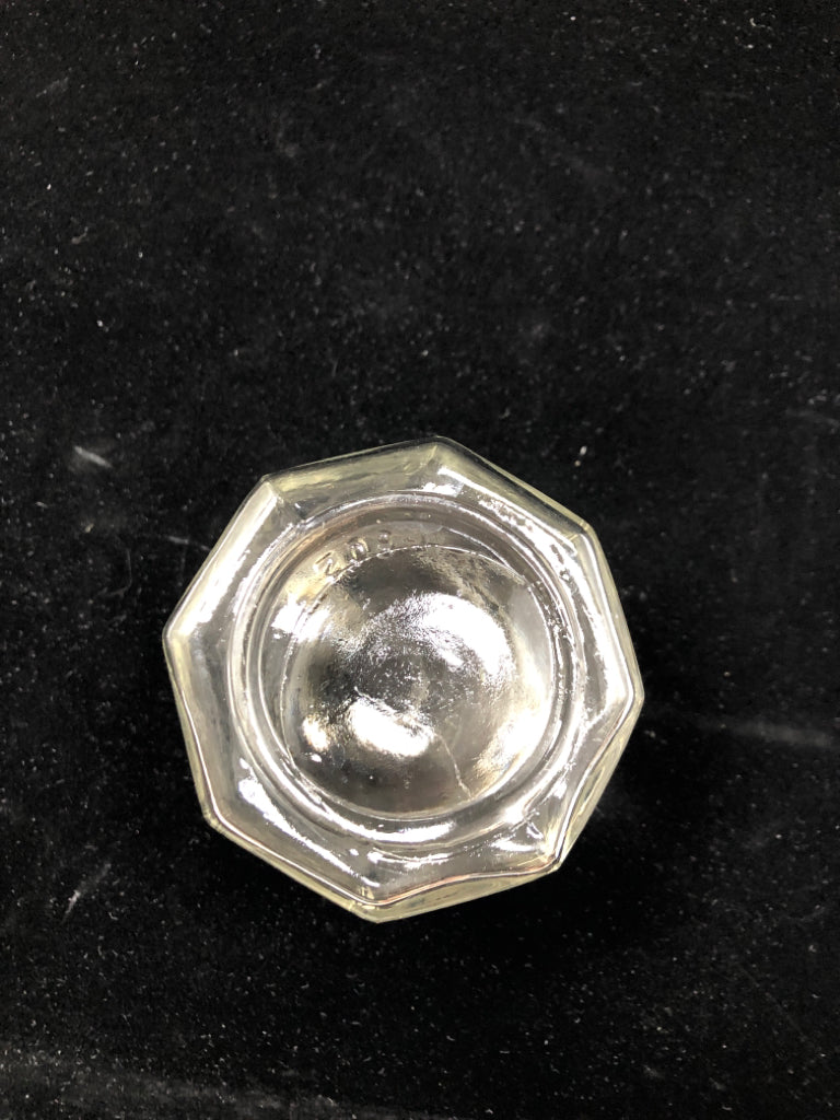 CLEAR GLASS OIL/VINEGAR BOTTLE W/STOPPER.