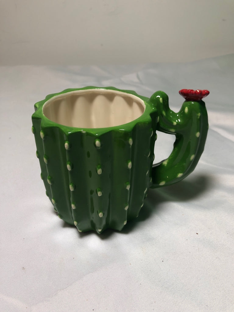 CACTUS SHAPED COFFEE MUG.