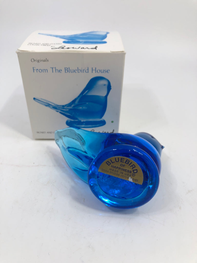 GLASS BLUEBIRD BIRD OF HAPPINESS IN BOX LEO WARD.