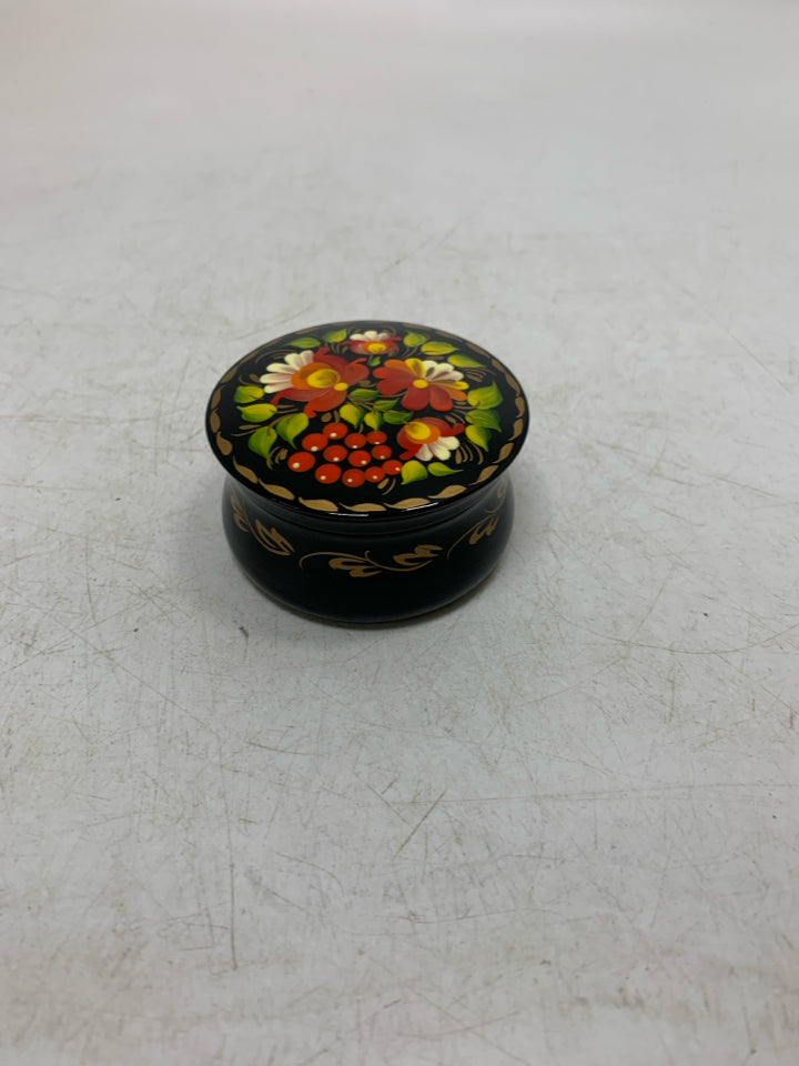 SMALL PAINTED FLOWERS TRINKET BOX MADE IN UKRAINE.