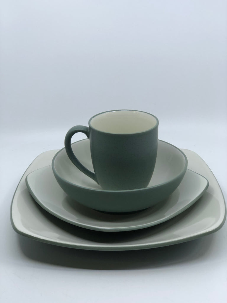 NIB GREEN SQUARE COLORWAVE 4PC SET - 1 DINNER PLATE, 1 BOWL, 1 MUG, 1 LUNCH PLAT