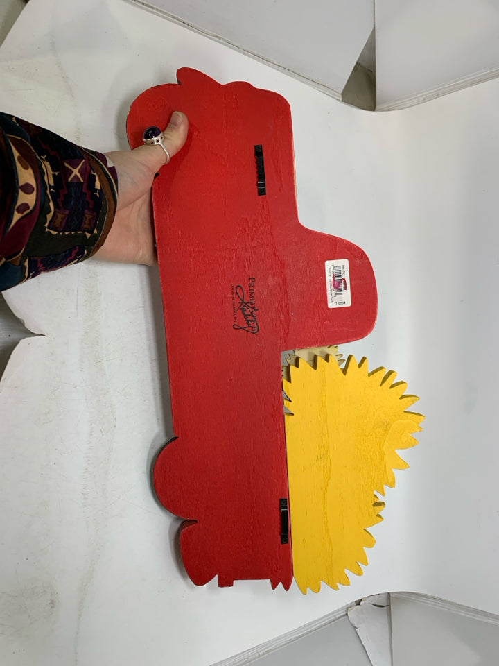 PRIMITIVES BY KATHY RED TRUCK W/ SUNFLOWERS WALL HANGING.