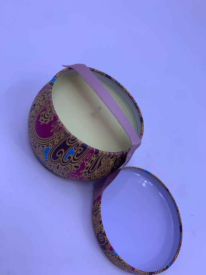 LEMON SCENTED CANDLE.