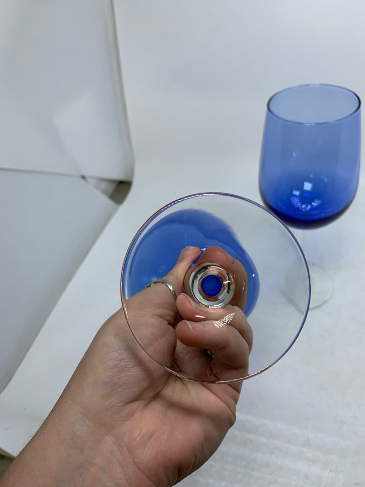 2 BLUE GLASS WINE GLASSES.