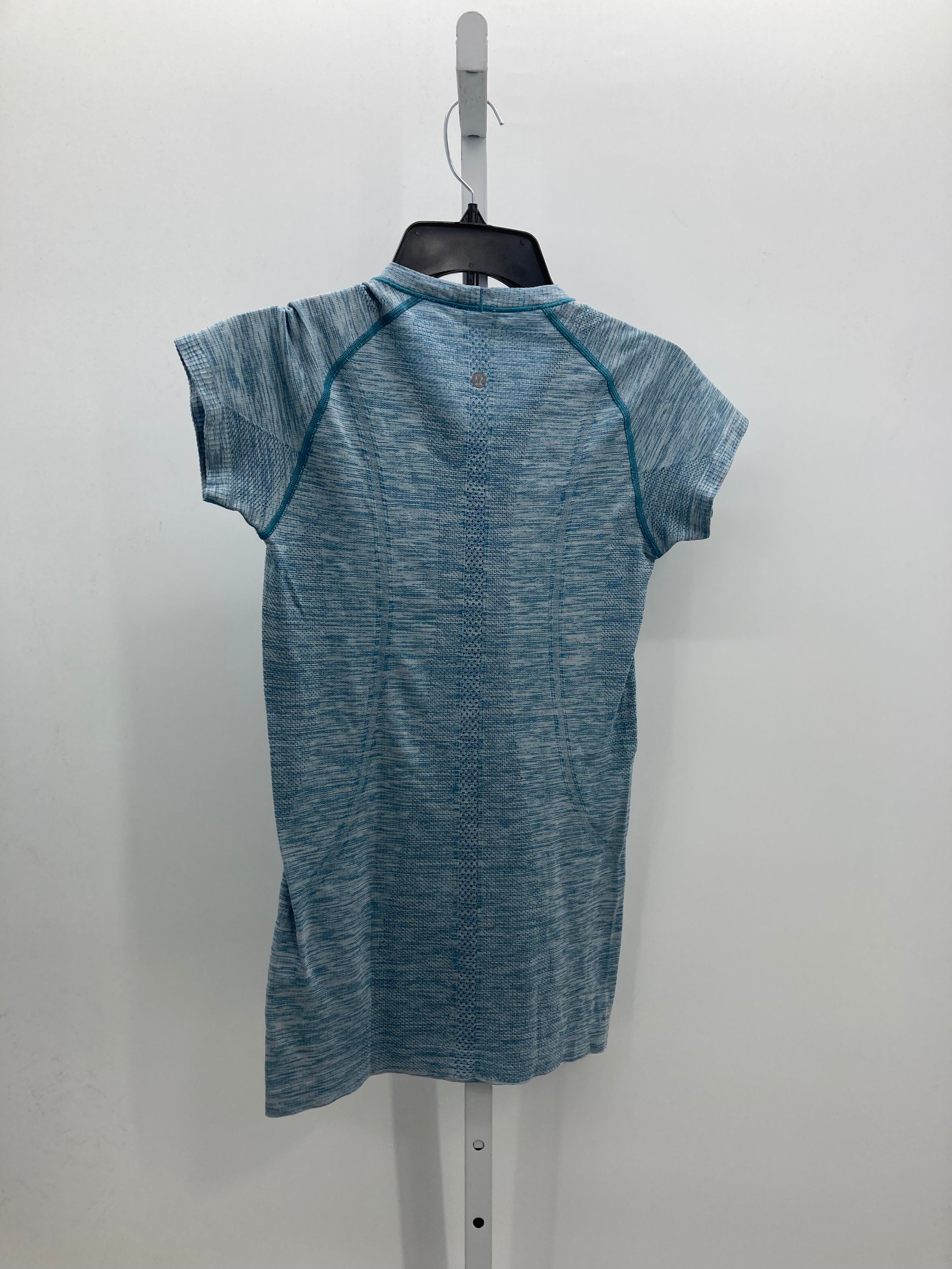 Lululemon Size 10 Misses Short Sleeve Shirt